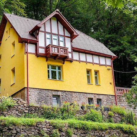 Vila Weigend Libouchec ภายนอก รูปภาพ